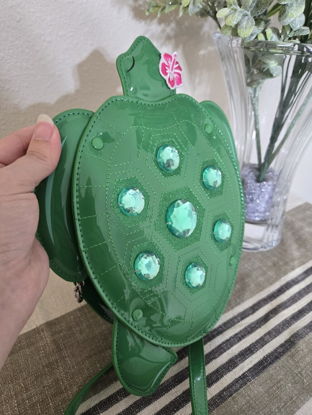 Betsey Johnson NWT Green Turtle Crossbody Bag with Gem Accents - Picture 3 of 11